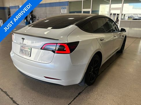 Used 2023 Tesla Model 3 Standard Range RWD image 3