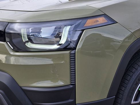 New 2026 Jeep Cherokee Laredo image 5