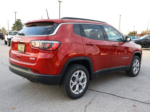 New 2026 Jeep Compass Latitude image 5