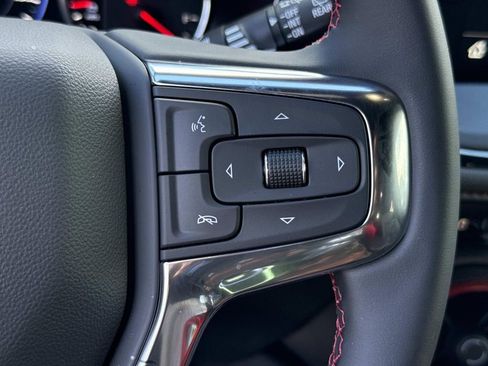 Used 2025 Chevrolet Blazer RS w/ Enhanced Convenience Package image 40