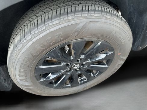Used 2025 MAZDA CX-50 AWD 2.5 S w/ Premium Package image 28