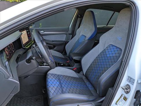 Certified 2025 Volkswagen Golf w/ Euro Style Package AWD/4WD image 26