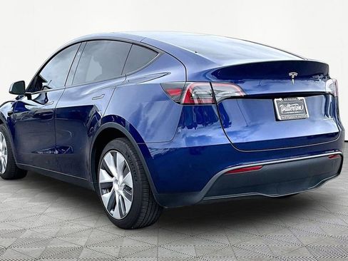 Used 2024 Tesla Model Y Long Range AWD/4WD image 8