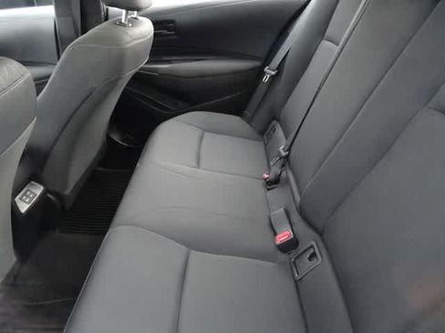 Used 2025 Toyota Corolla LE w/ LE Premium Package FWD image 9