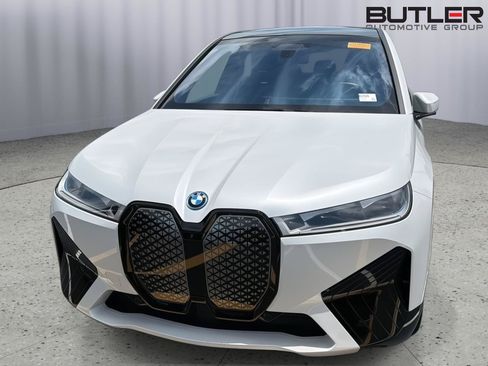 Used 2024 BMW iX M60 AWD/4WD image 2