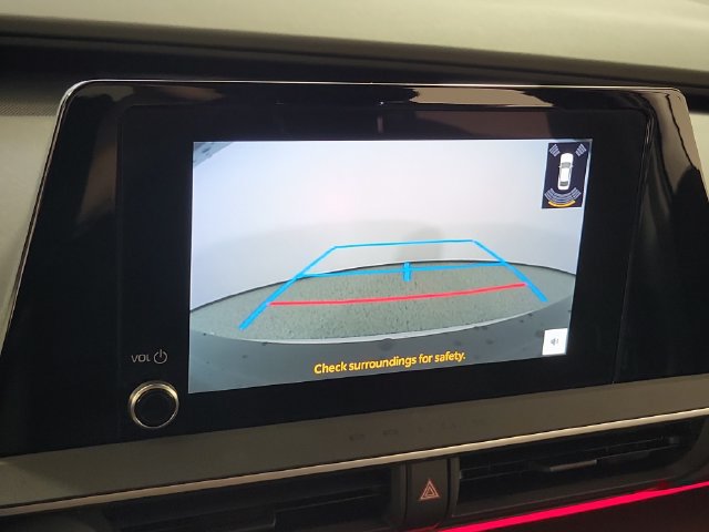 Used 2026 Toyota Prius Plug-In Hybrid FWD image 29