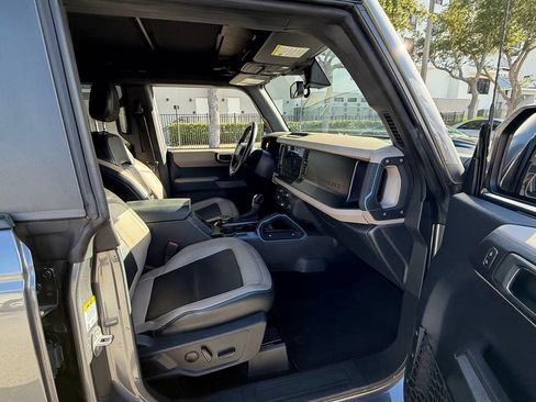 Used 2022 Ford Bronco Wildtrak AWD/4WD image 17