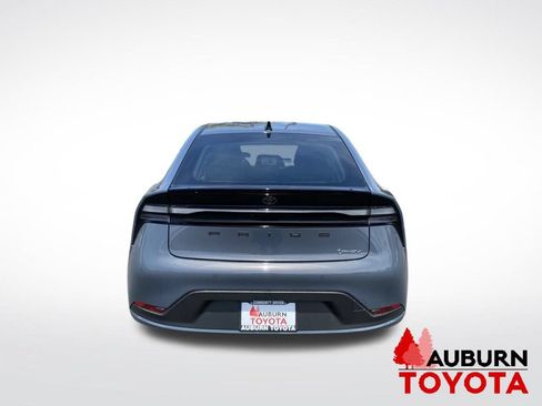 New 2026 Toyota Prius Plug-In Hybrid FWD image 6