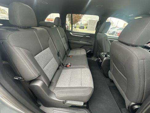 Certified 2025 GMC Acadia Elevation image 27