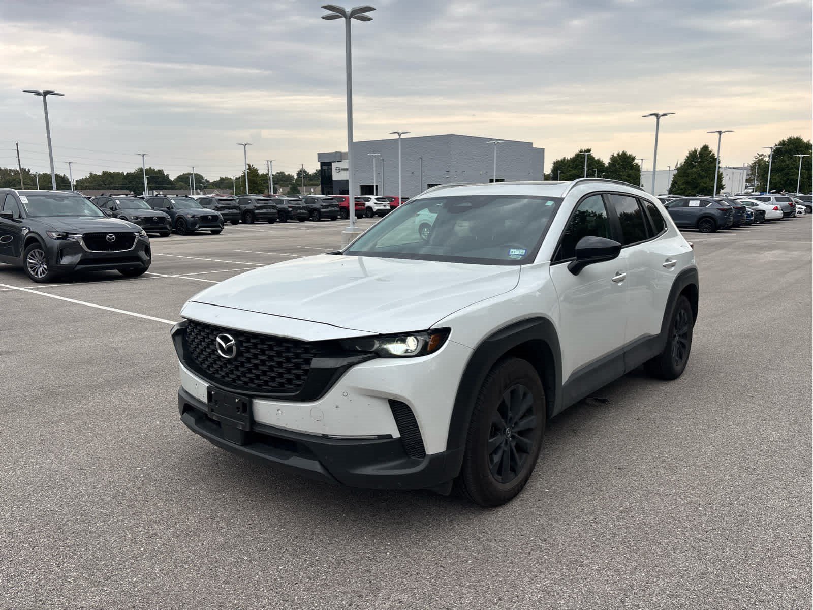 Used 2026 MAZDA CX-50 AWD 2.5 S w/ Preferred Pkg image 2