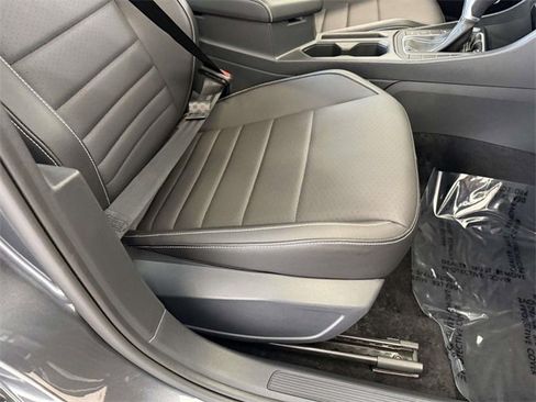 Used 2024 Volkswagen Jetta SE image 15