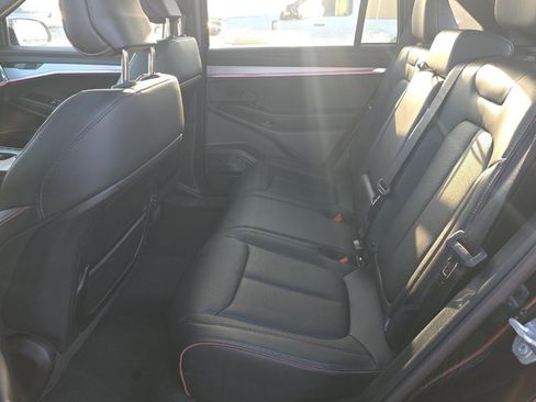 Used 2024 Jeep Wagoneer Launch Edition AWD/4WD image 10