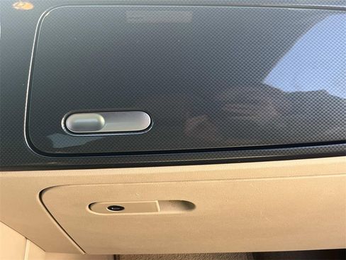 Used 2013 Volkswagen Beetle 2.0T image 17