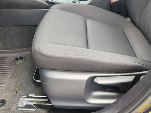 Used 2025 Toyota Corolla LE FWD image 17