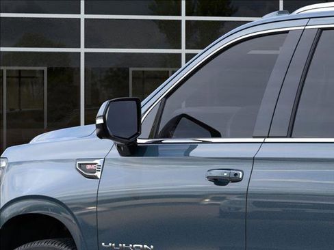 New 2026 GMC Yukon XL Elevation image 12
