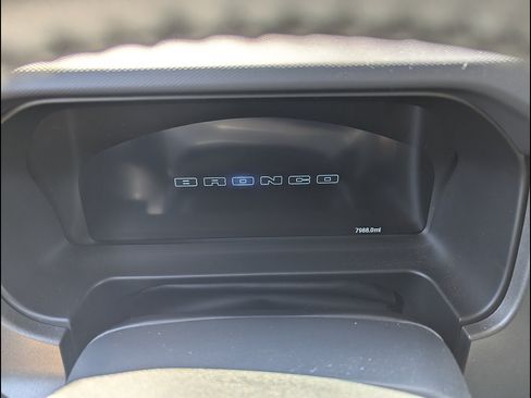 Used 2025 Ford Bronco Badlands AWD/4WD image 2