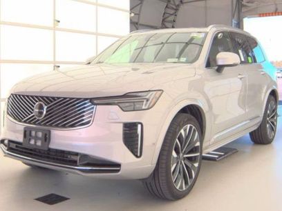 Used 2025 Volvo XC90 B6 Plus