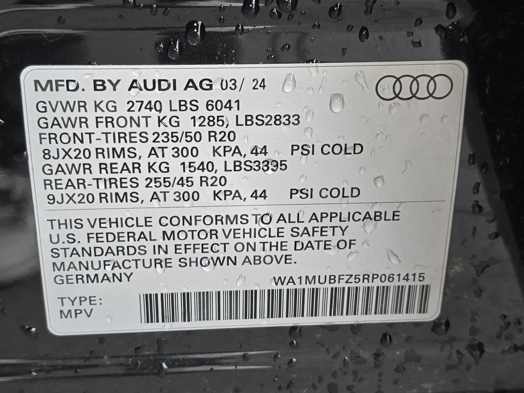Used 2024 Audi Q4 e-tron Prestige w/ Black Optic Package AWD/4WD image 32