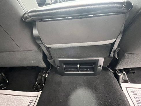 Used 2022 RAM 1500 Classic SLT image 13