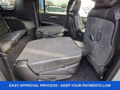 Used 2016 Cadillac Escalade ESV Platinum AWD/4WD image 17