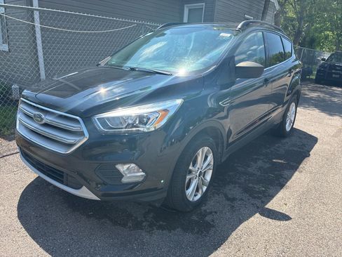 Used 2019 Ford Escape SEL image 1