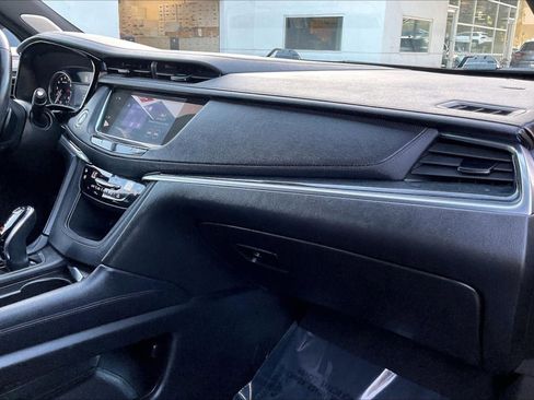 Used 2023 Cadillac XT5 Premium Luxury image 12