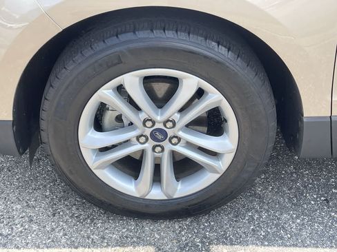 Used 2020 Ford Edge SEL w/ Convenience Package FWD image 38