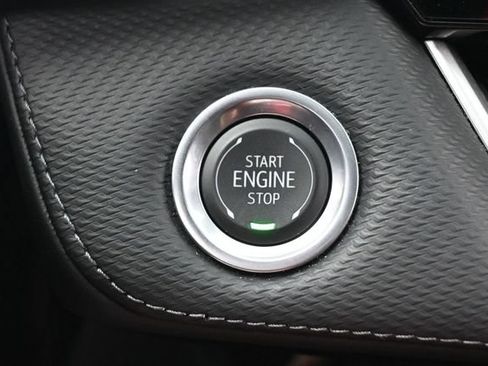 Used 2025 Chevrolet Equinox LT FWD image 29