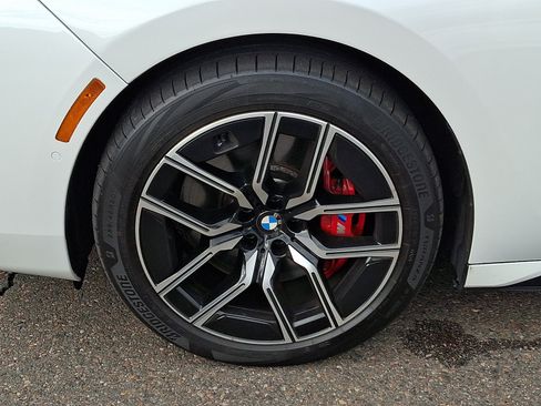 Used 2024 BMW 760i xDrive AWD/4WD image 8