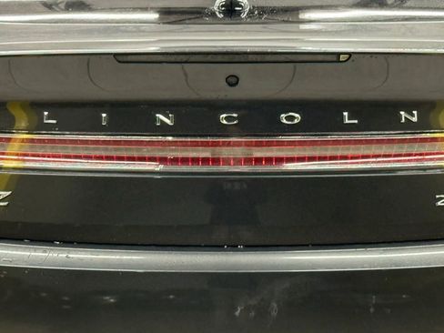 Used 2017 Lincoln MKZ Select w/ Select Plus Package FWD image 11