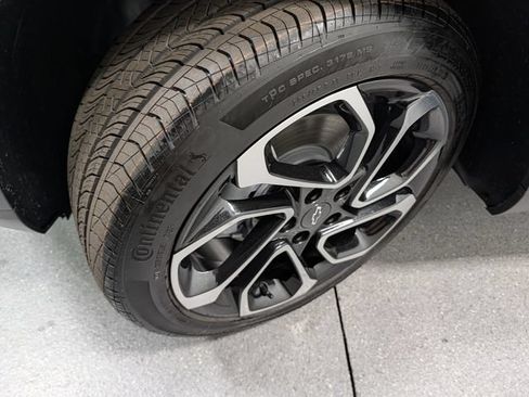 New 2026 Chevrolet Trax RS w/ Sunroof Package FWD image 9