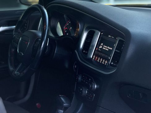 Used 2017 Dodge Charger R/T image 14