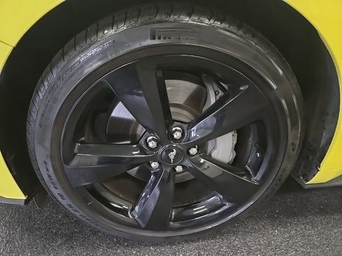 Used 2021 Ford Mustang GT Premium w/ Equipment Group 401A image 11