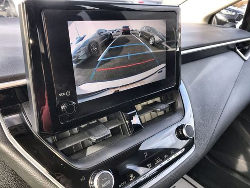 Used 2024 Toyota Corolla LE image 17