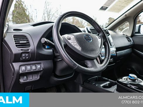 Used 2015 Nissan Leaf SL w/ Premium Package FWD image 22