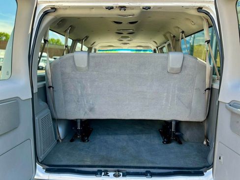 Used 2008 Ford E-350 and Econoline 350 XLT RWD image 7