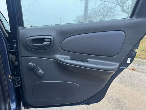 Used 2005 Dodge Neon SXT image 22