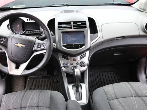Used 2016 Chevrolet Sonic LT image 24