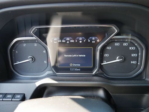 Used 2022 GMC Sierra 2500 AT4 w/ AT4 Preferred Package image 3