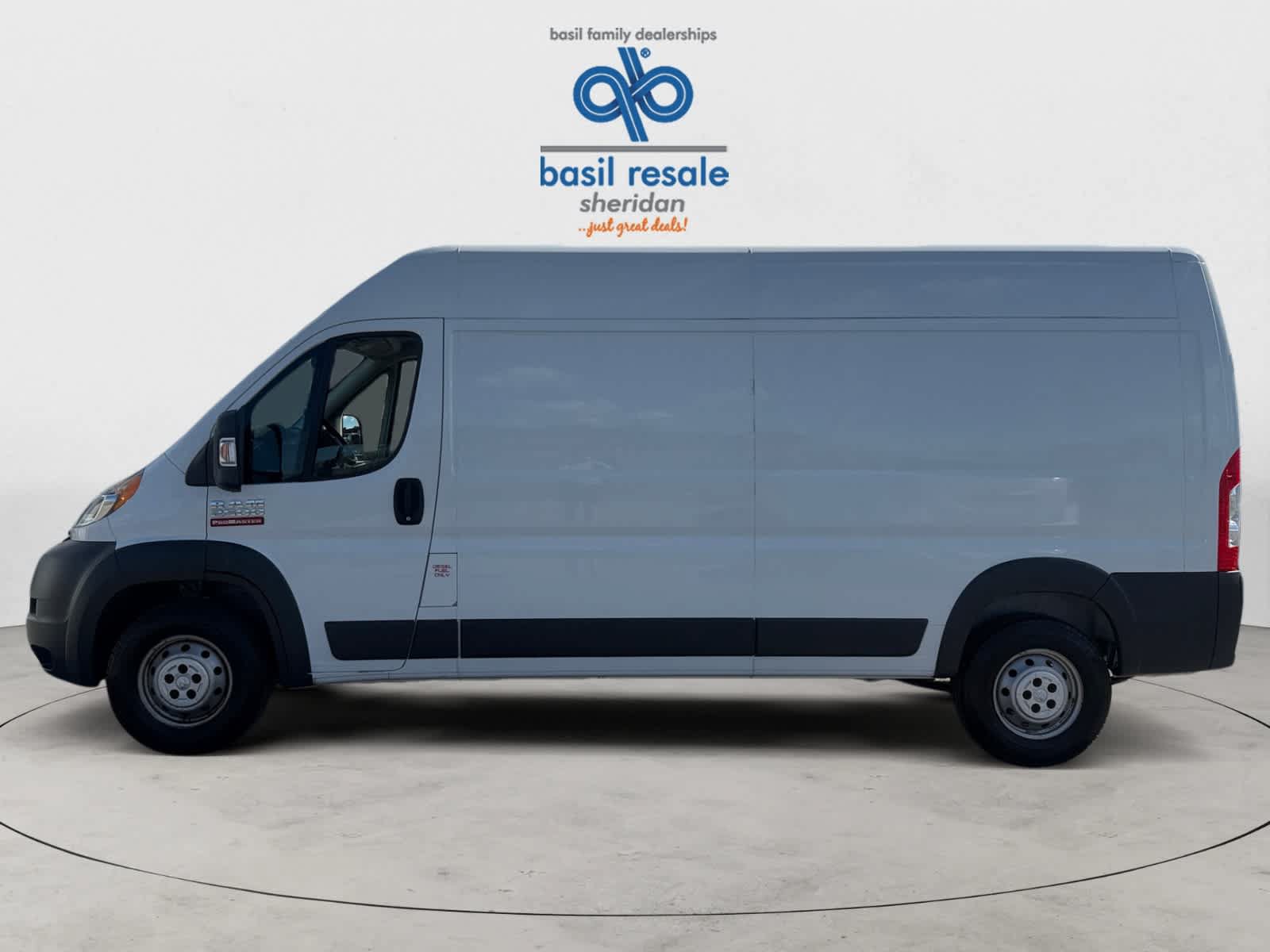 Used 2015 RAM ProMaster 2500 w/ Premium Appearance Group FWD image 3