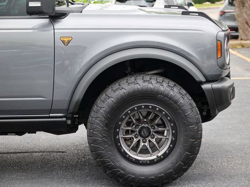 Certified 2022 Ford Bronco Badlands w/ Sasquatch Package AWD/4WD image 27