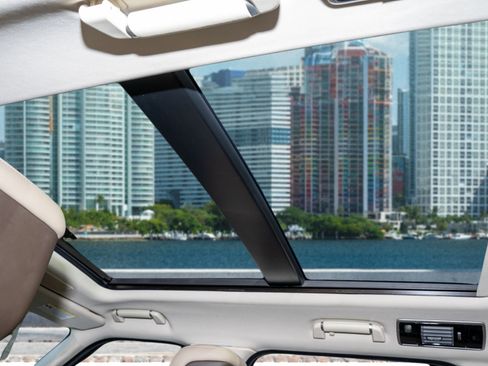 Used 2021 Land Rover Range Rover Westminster Edition image 20