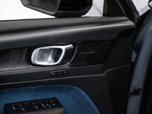 Used 2023 Volvo C40 P8 Recharge Ultimate image 46