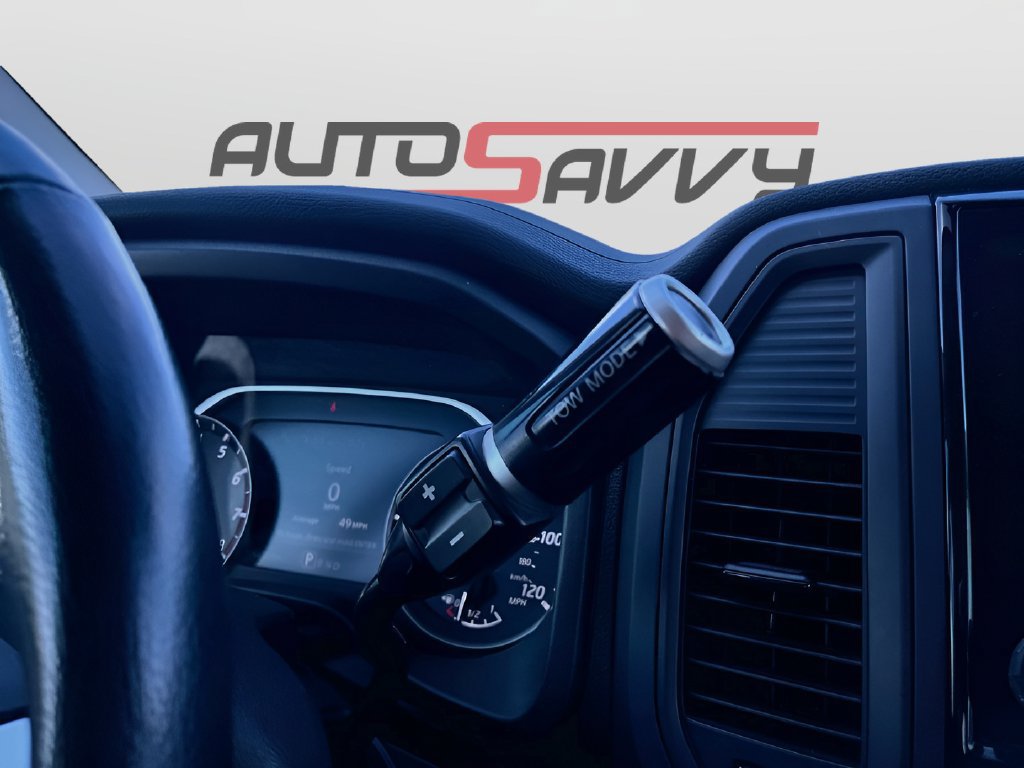 Used 2024 Nissan Titan SV w/ SV Convenience Package AWD/4WD image 16