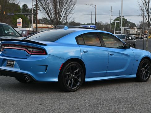 Used 2023 Dodge Charger R/T w/ Blacktop Package image 16