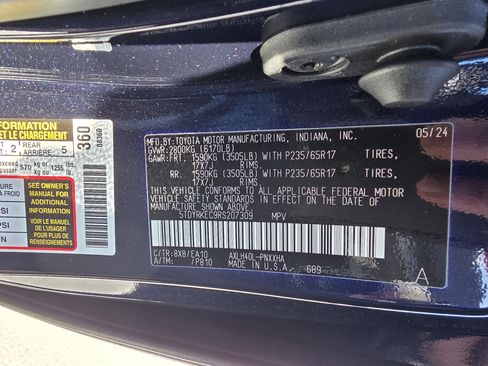 Used 2024 Toyota Sienna XLE image 31