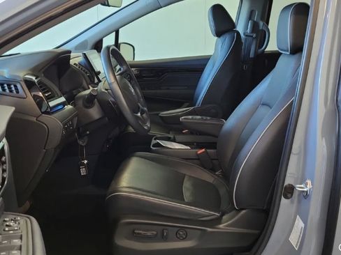Used 2023 Honda Odyssey Elite image 9