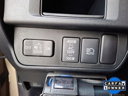 Used 2019 Toyota Tacoma TRD Sport image 21