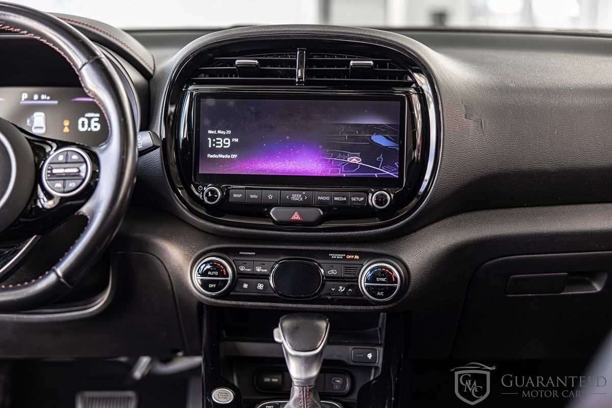 Used 2023 Kia Soul GT-Line FWD image 36