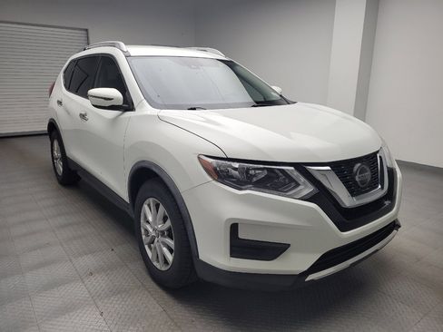 Used 2020 Nissan Rogue SV FWD image 13